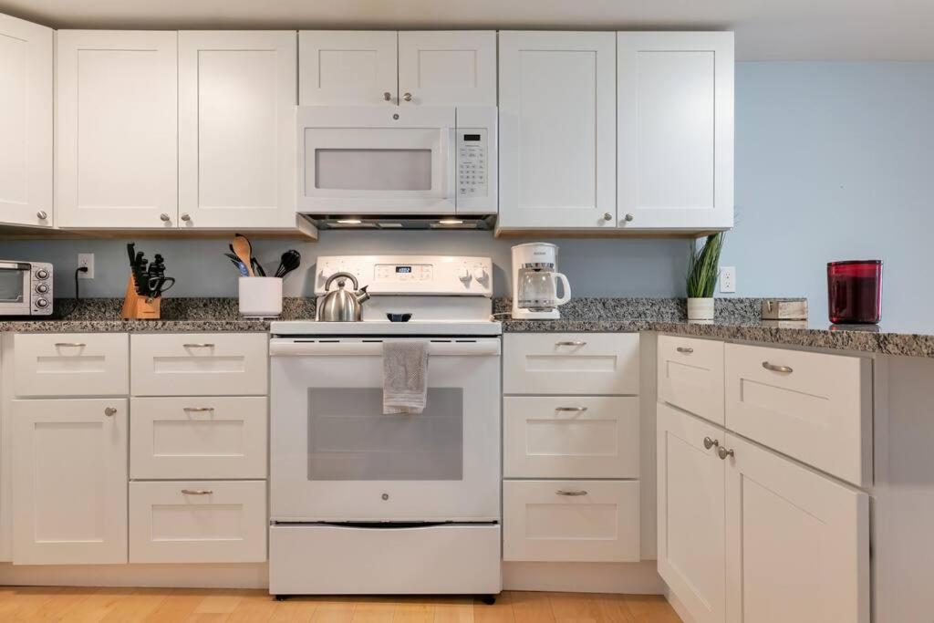 2Br Apt W/ 3 Min Walk To Downtown Swh - Low Tide Southwest Harbor Extérieur photo